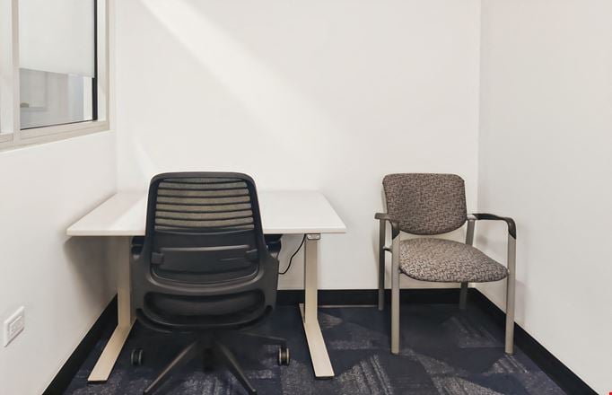 Preview this HQ - Naperville - Route 59 Coworking space for Rent in Naperville