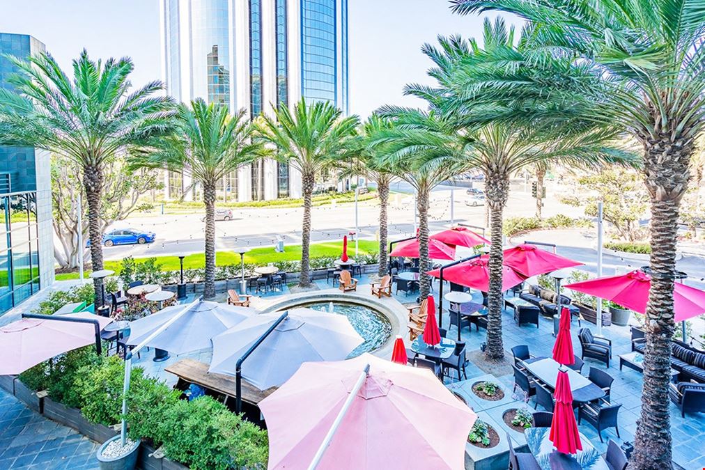 Premier Workspaces - ATR - Irvine Atrium