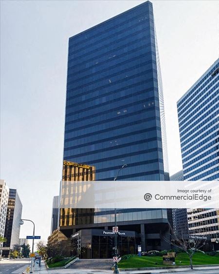 Preview this Barrister Executive Suites - Century Park Plaza Coworking space for Rent in Los Angeles