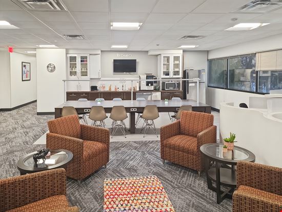 Regus - Windsor - 360 Bloomfield