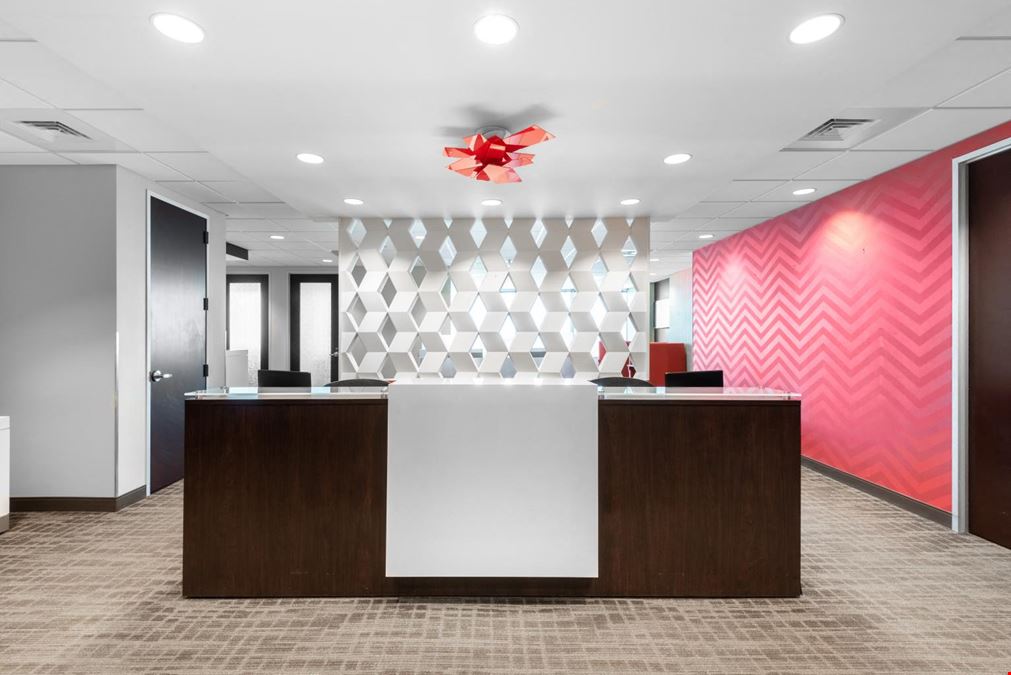 Regus - Colorado Boulevard Center