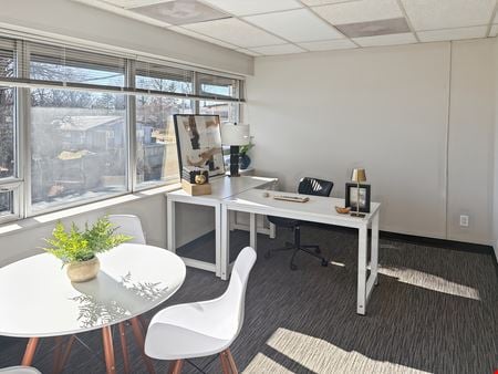 Preview this HQ - Ellisville - Manchester Rd Coworking space for Rent in St. Louis