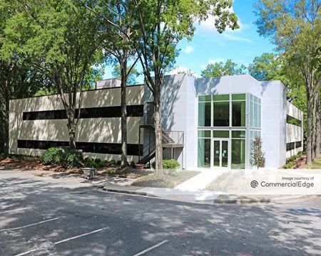 Preview this Crowne Office Suites - Cumberland Coworking space for Rent in Atlanta