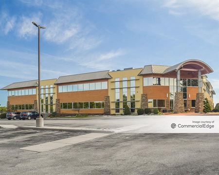 Preview this AMG Business Centers - AMG North Shores Coworking space for Rent in Norton Shores