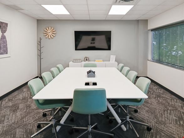 Preview this Regus - Oklahoma City - N May Ave Coworking space for Rent in Oklahoma City