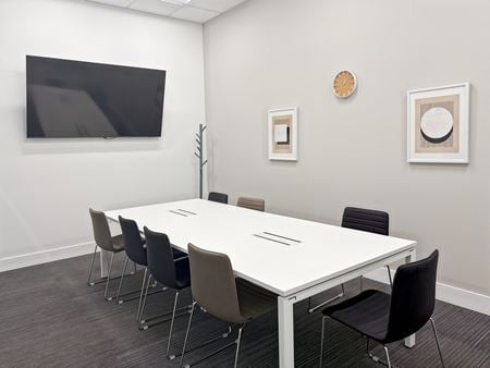 Preview this Regus - Medley - 72nd Ave Coworking space for Rent in Medley