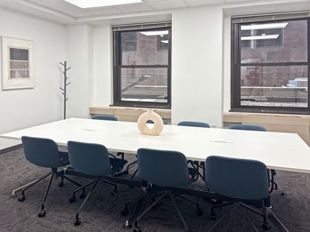 Preview this Regus - Indianapolis - Meridian St Coworking space for Rent in Indianapolis