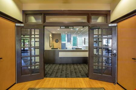 Preview this Regus - Hilton Head Coworking space for Rent in Bluffton