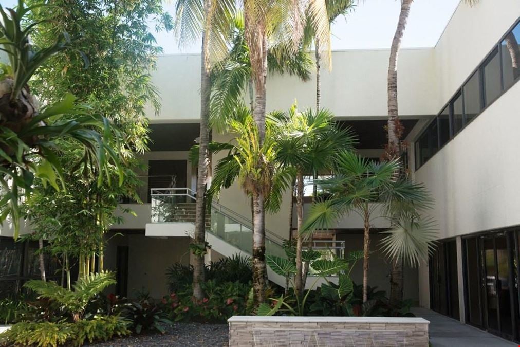 240 Crandon - Boulevard