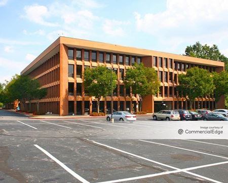 Preview this Oasis Office LLC - Century Plaza Coworking space for Rent in Columbia