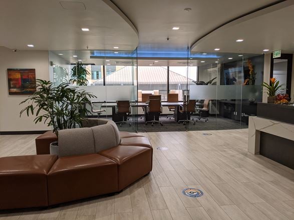 Preview this Oakland Coworking space for Rent in Oakland