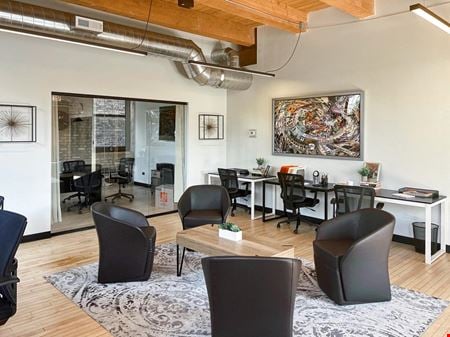 Preview this Regus - Chicago - Ravenswood Ave Coworking space for Rent in Chicago