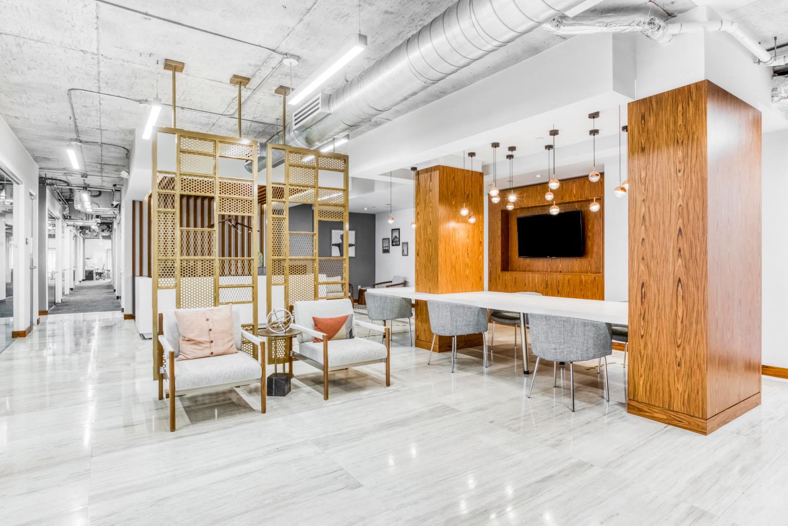 Choose from 15 Coworking Spaces in Aventura, FL | CoworkingMag