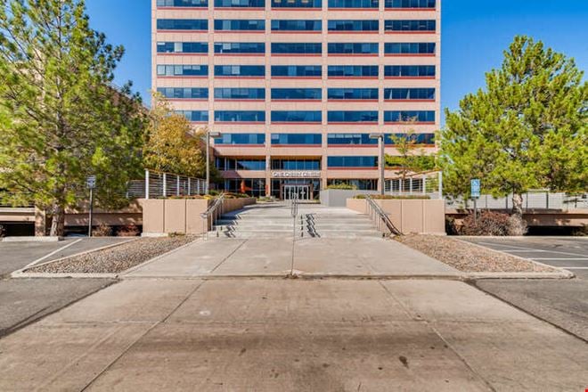 Preview this Cherry Creek Office Evolution Coworking space for Rent in Denver