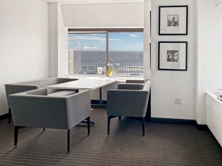 Preview this Regus - Toronto - First Canadian Place Coworking space for Rent in Toronto