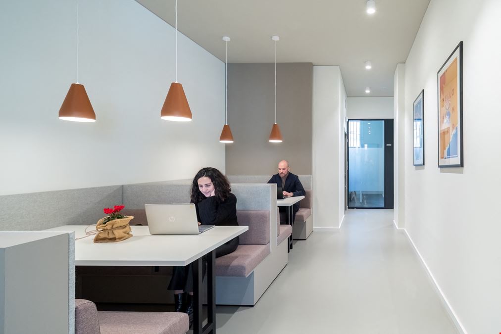 Regus - East Point - North Desert Drive