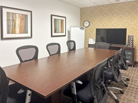 Preview this Regus - Edina - Grandview Square Coworking space for Rent in Edina