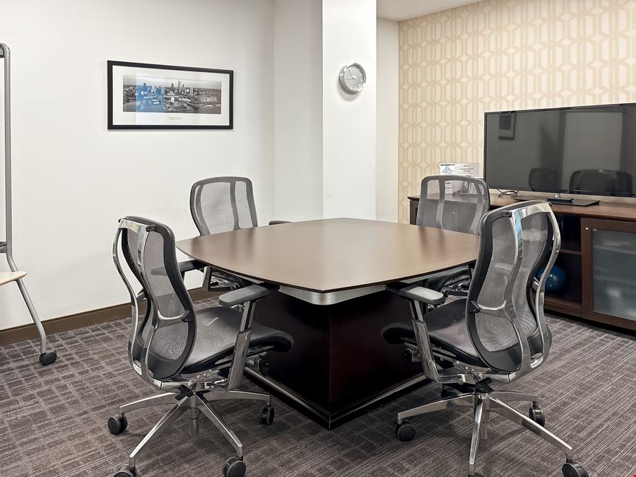 Regus - Scottsdale - Financial Center III