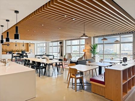Preview this Spaces - Miami - One Brickell Coworking space for Rent in Miami