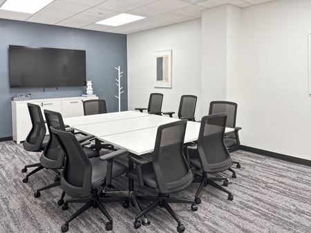 Preview this Regus - East Orange - Central Ave Coworking space for Rent in East Orange