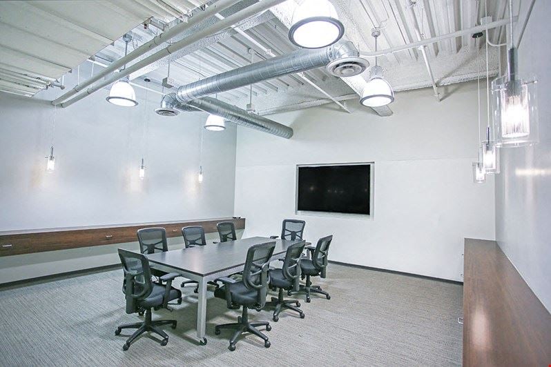 Premier Workspaces - KCN - Newport Beach Koll Center