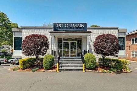 Preview this Modern Office Space Long Island - 185 Main Street Coworking space for Rent in Huntington