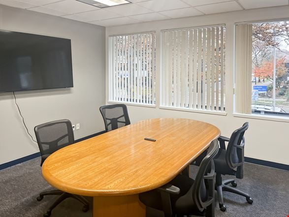 Preview this Regus - Sacramento - G Street Coworking space for Rent in Sacramento