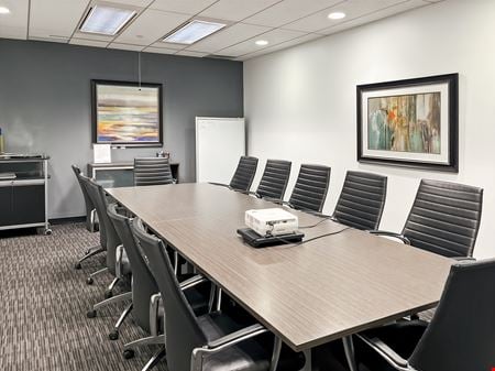 Preview this Regus - Montreal - McGill College Coworking space for Rent in Montreal