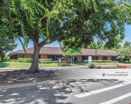 Preview this Lynch Business Center Coworking space for Rent in Roseville
