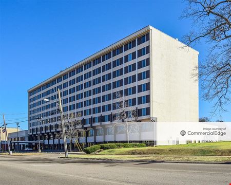 Preview this Life Time Work - River North Coworking space for Rent in Chicago