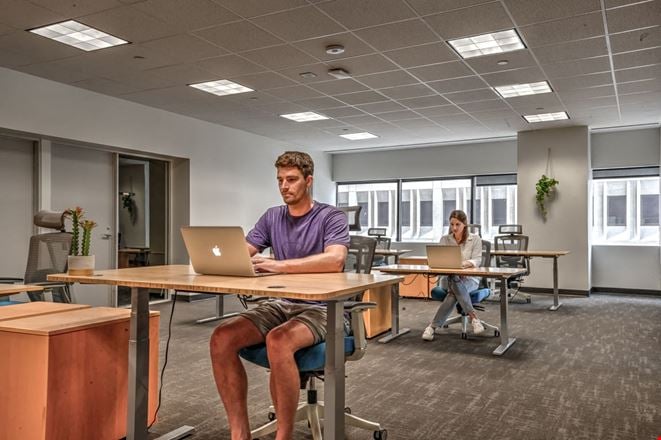 Preview this Connect Hub Coworking - at 400 Poydras Tower Coworking space for Rent in New Orleans