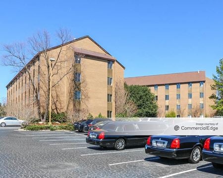 Preview this Crowne Office Suites - Windy Hill Marietta Coworking space for Rent in Marietta