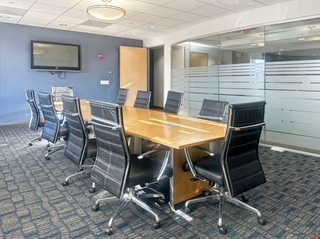 Preview this Regus - Park Ridge - Plaza Coworking space for Rent in Park Ridge