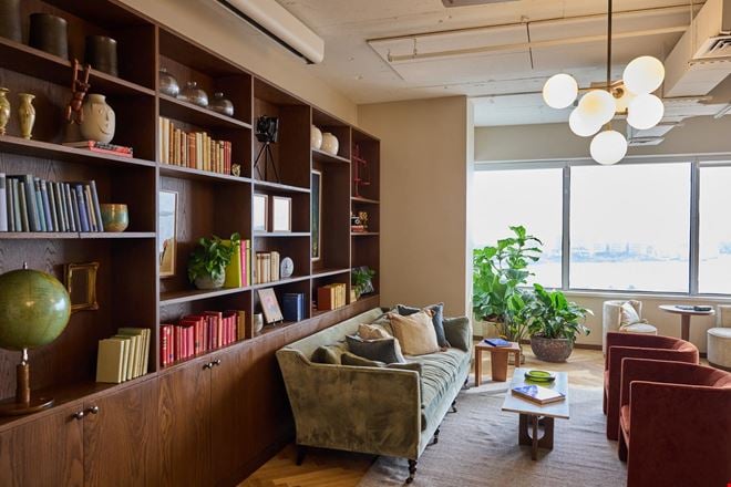Preview this Mindspace - Biscayne Boulevard Coworking space for Rent in Miami