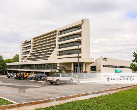 Preview this 5909NW - 5909 Northwest Expressway Coworking space for Rent in Warr Acres