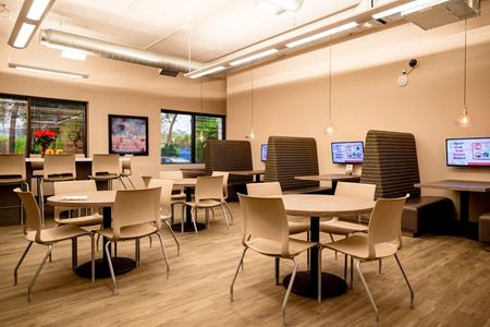 Preview this OffiCenters - Edina Coworking space for Rent in Edina