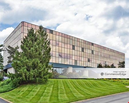 Preview this Sunset Office Suites Coworking space for Rent in St. Louis
