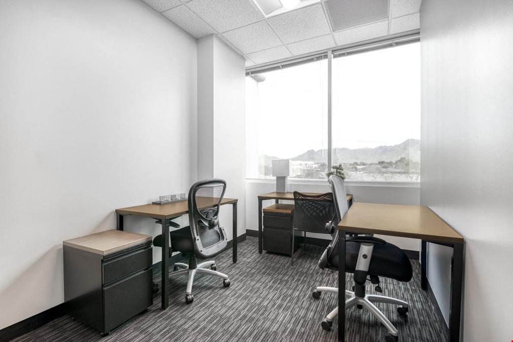 Regus - Raintree Corporate Center