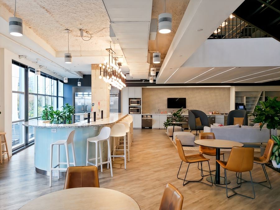 Spaces - Washington - 800 Maine Avenue