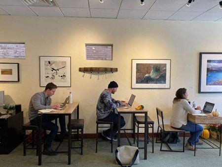 Preview this R Space Coworking space for Rent in Durango