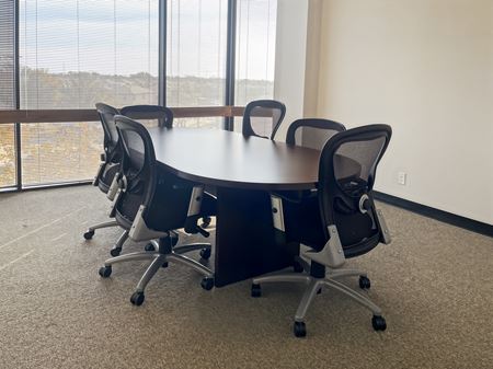 Preview this Regus - Bedford - 1600 Airport Freeway Coworking space for Rent in Bedford