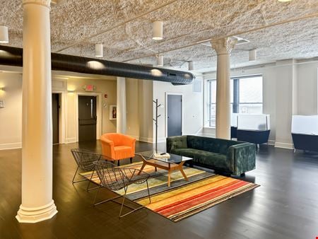 Preview this Regus - Indianapolis - E Washington Street Coworking space for Rent in Indianapolis