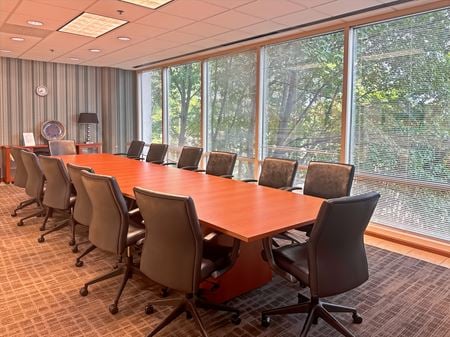 Preview this HQ - Atlanta - Glenridge Coworking space for Rent in Altanta
