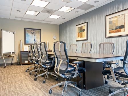 Preview this Regus - Glenview - Prairie Glen Coworking space for Rent in Glenview