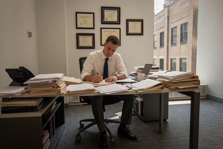 Preview this Amata Law Office Suites - Amata - 33 N Dearborn Coworking space for Rent in Chicago