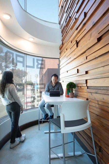 Blankspaces - Santa Monica Main St