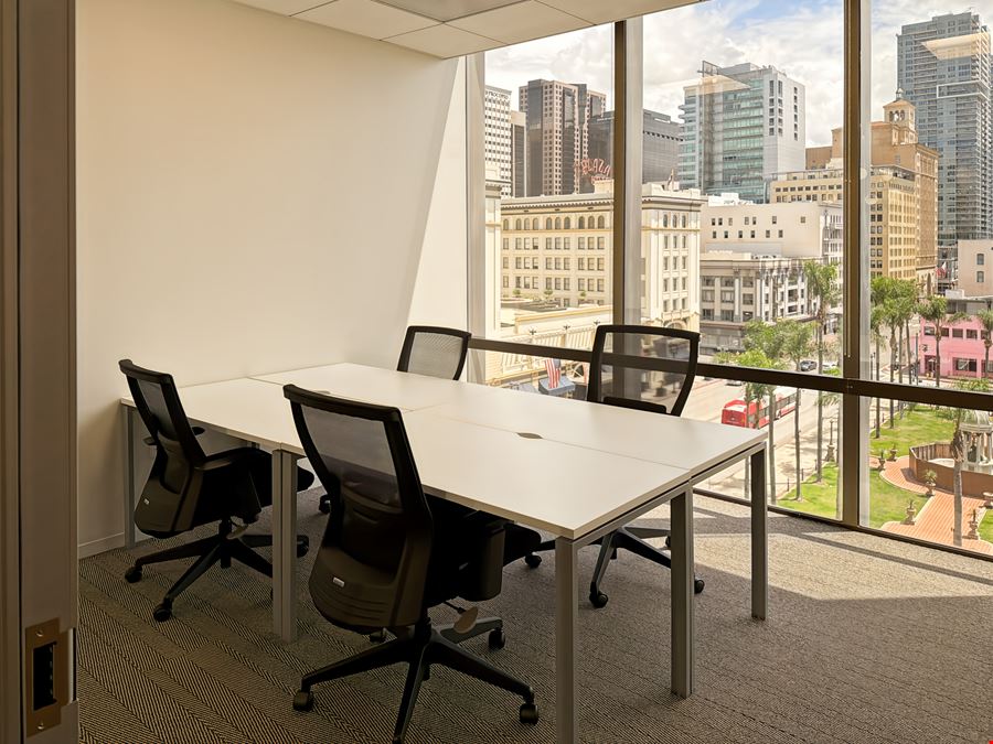 Regus - San Diego - 225 Broadway