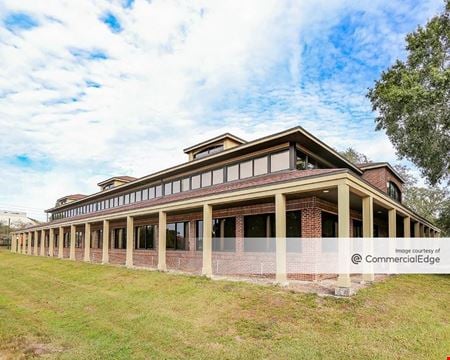 Preview this DemiSar Workspace - 2701 West Busch Blvd Coworking space for Rent in Tampa