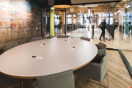 Preview this Spaces - Toronto - Queen West Coworking space for Rent in Toronto