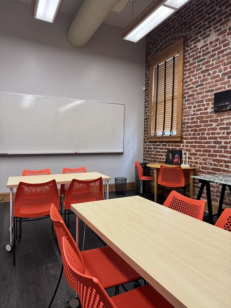 Preview this Mesh Cowork Coworking space for Rent in Bakersfield